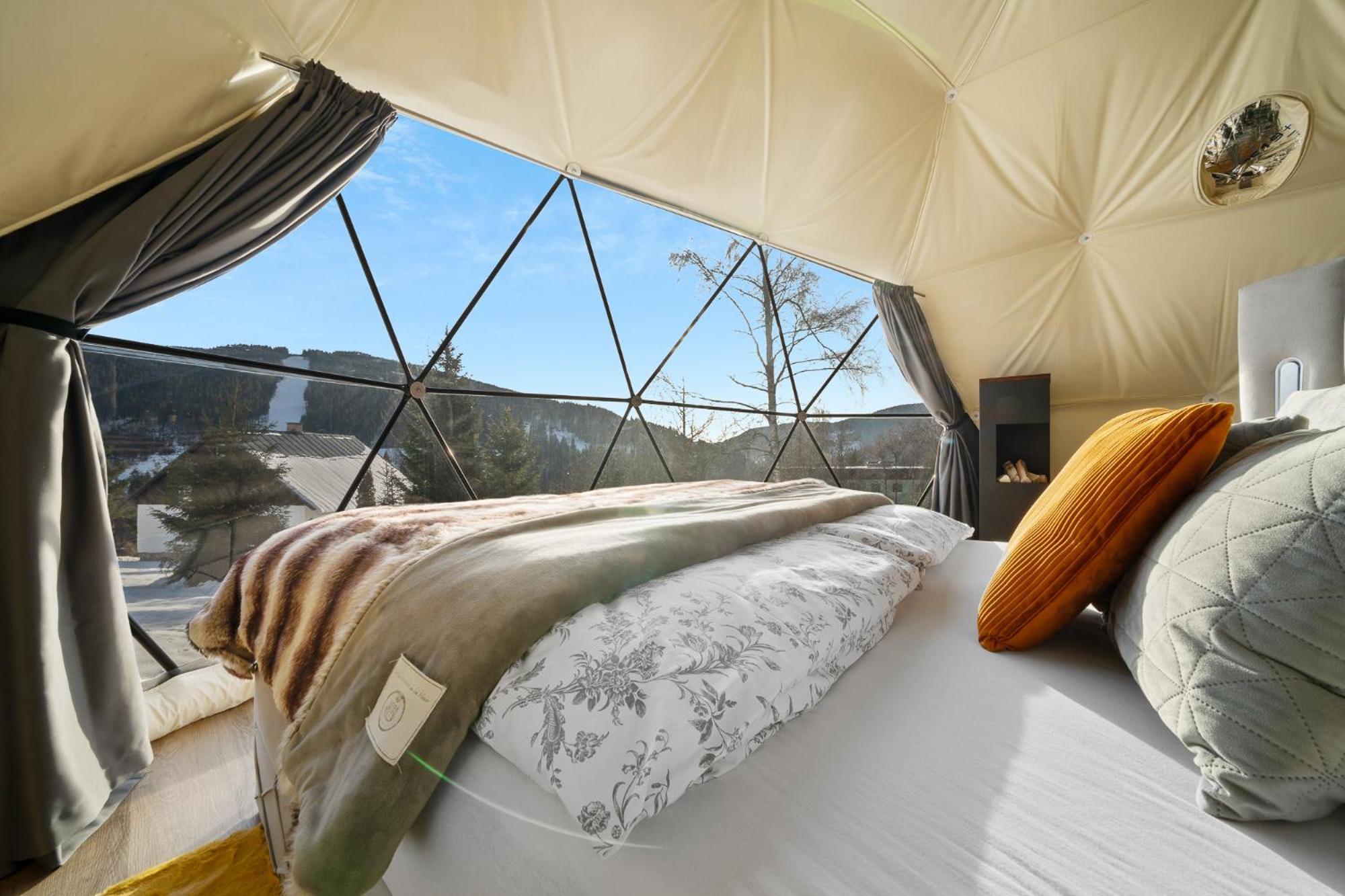 Hotel Glamping Spindl One&Only à Špindlerŭv Mlýn Extérieur photo